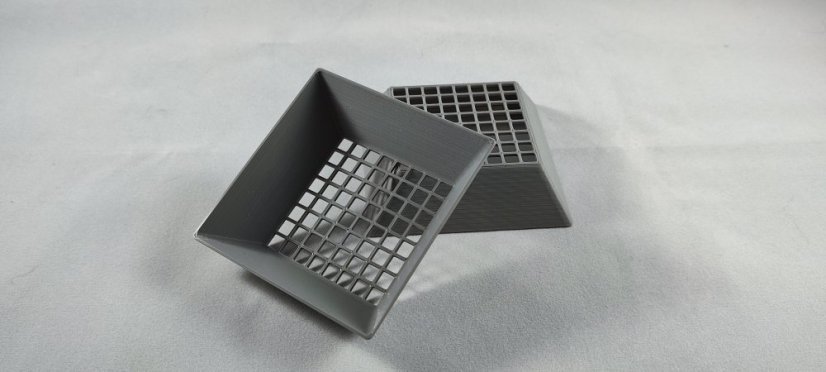 Univerzální miska (72x72x20 mm) varianta 1/1 - více barev